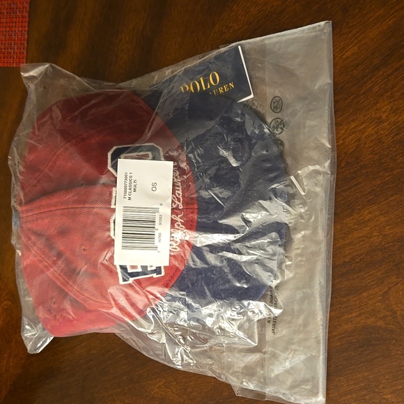 NWT POLO by RL, LOGO Twill Ball Cap. Adjustable strap. Burgundy Blue White. - Picture 9 of 9